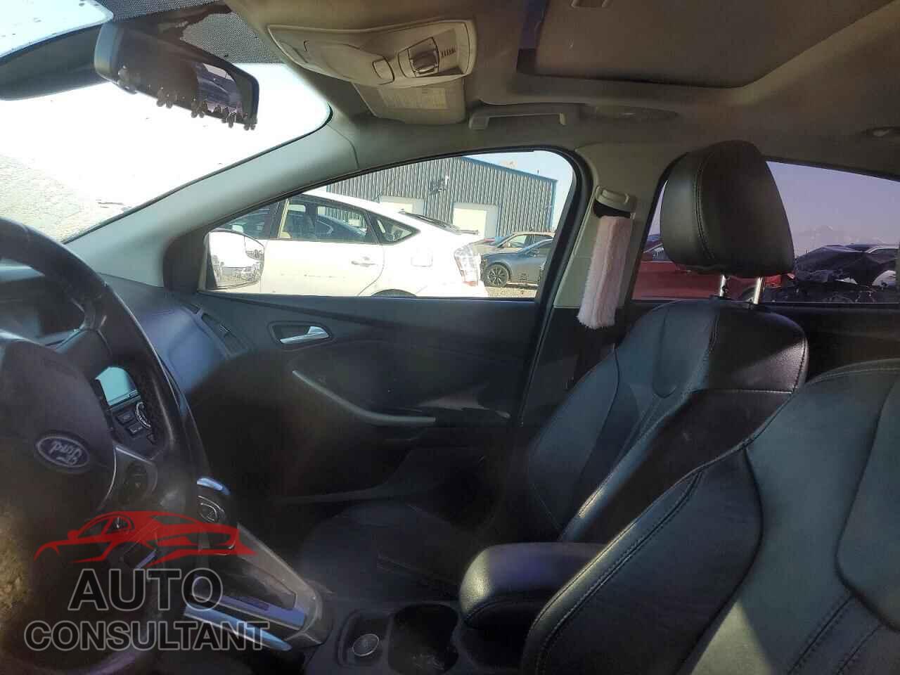 FORD FOCUS 2012 - 1FAHP3H22CL437688