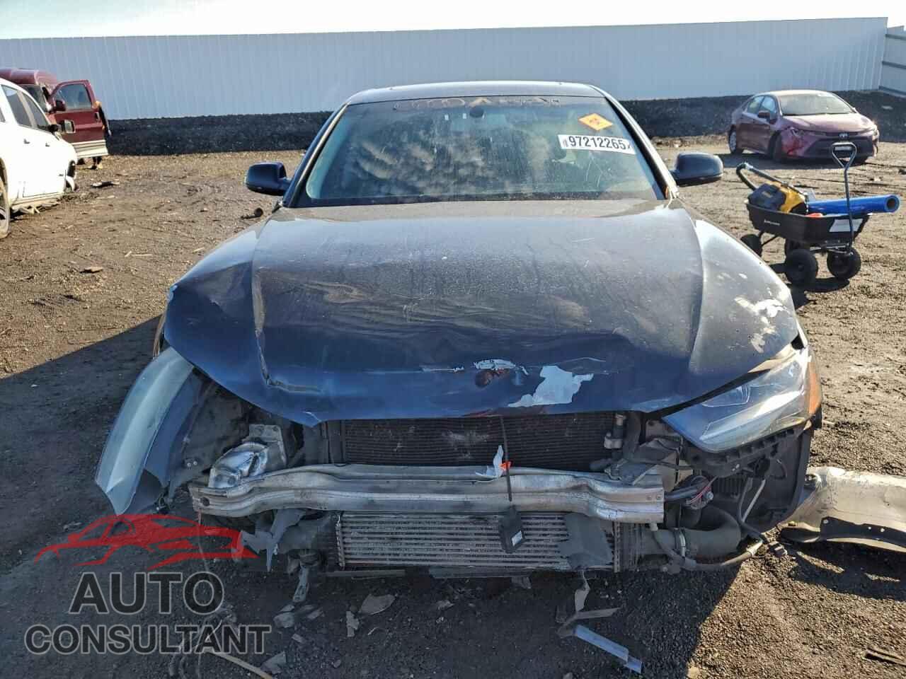AUDI A4 2013 - WAUBFAFL5DN009345