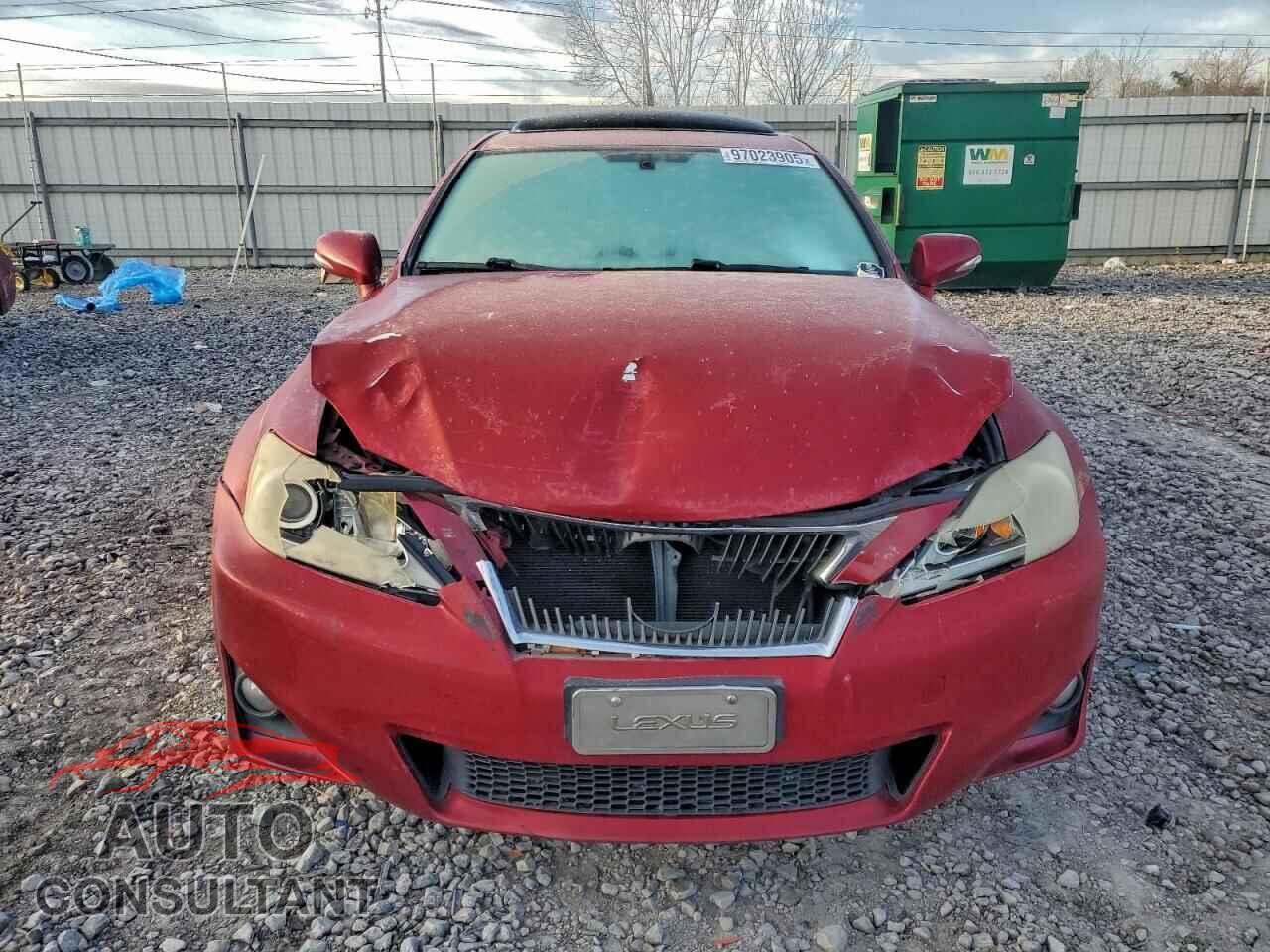 LEXUS IS 2011 - JTHBF5C27B5144523