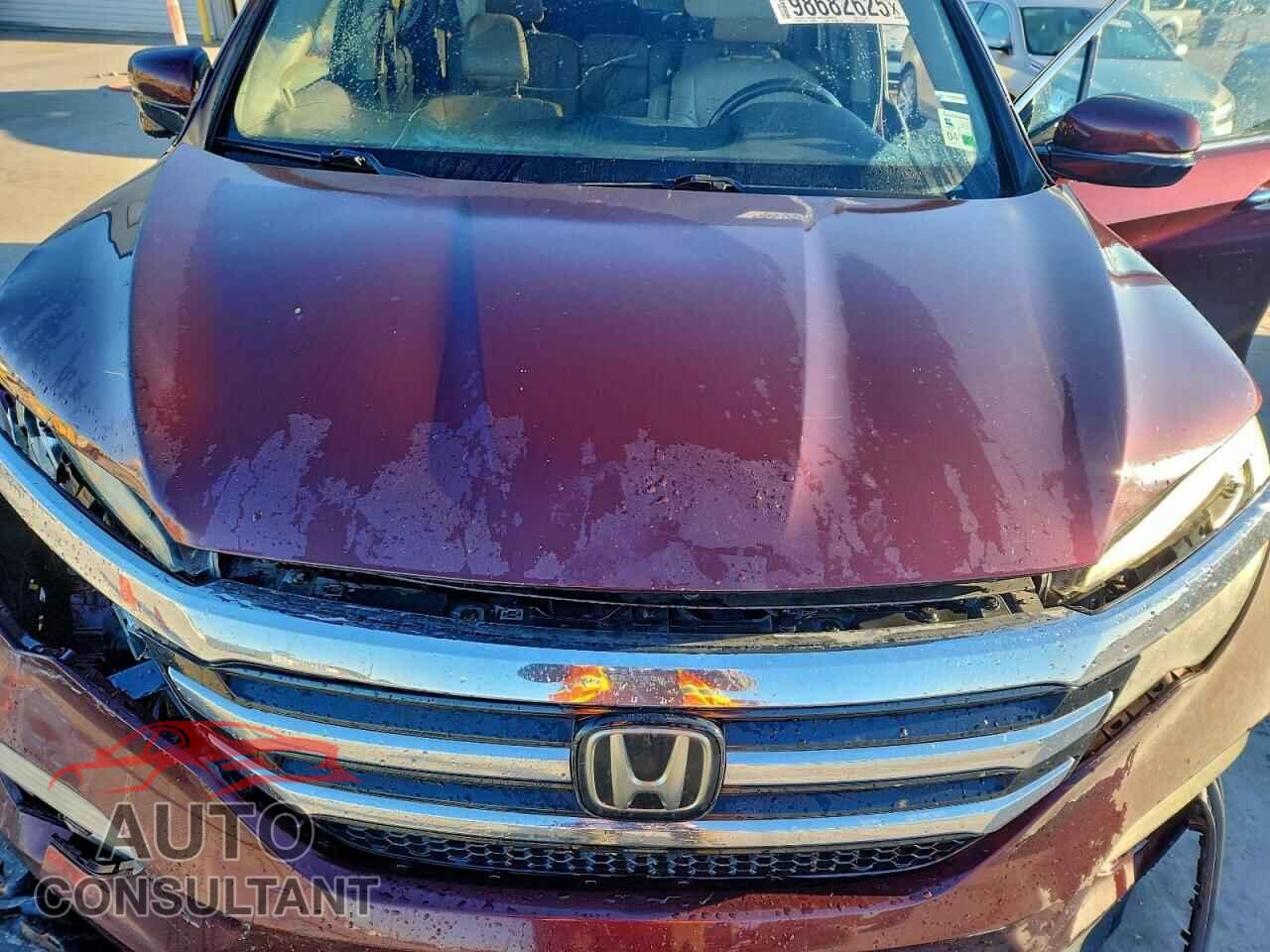 HONDA PILOT 2017 - 5FNYF5H98HB010452