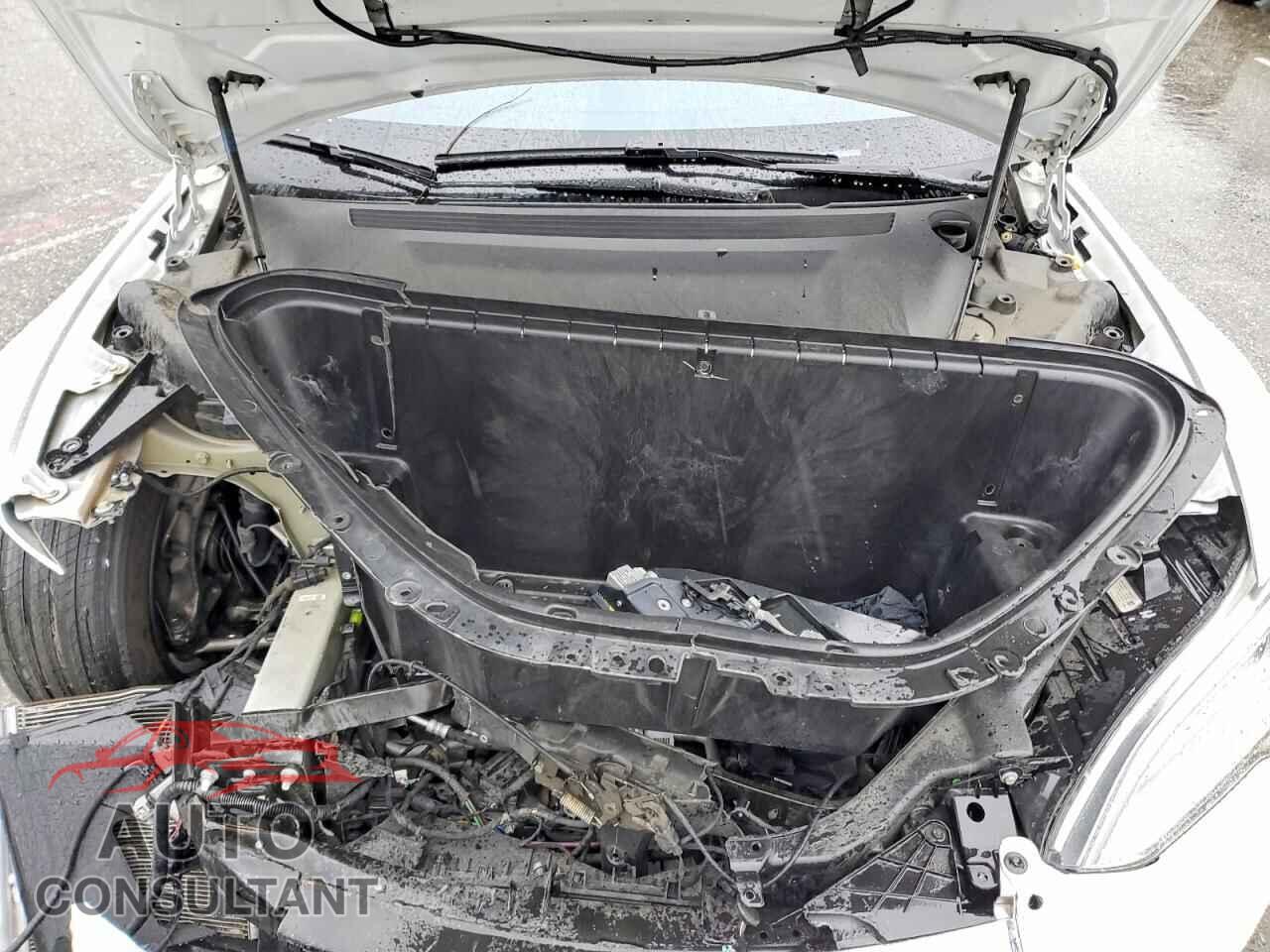 TESLA MODEL S 2020 - 5YJSA1E28LF400576