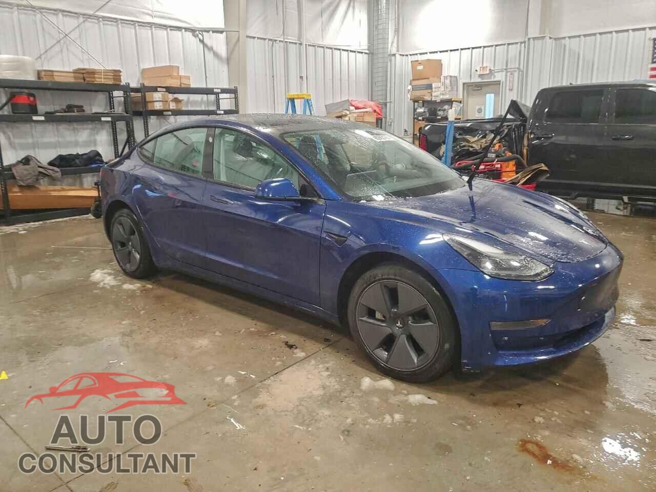 TESLA MODEL 3 2022 - 5YJ3E1EA8NF315675