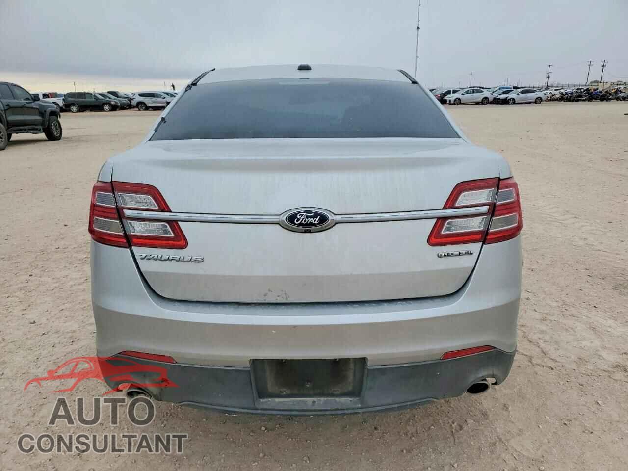 FORD TAURUS 2017 - 1FAHP2D86HG126463