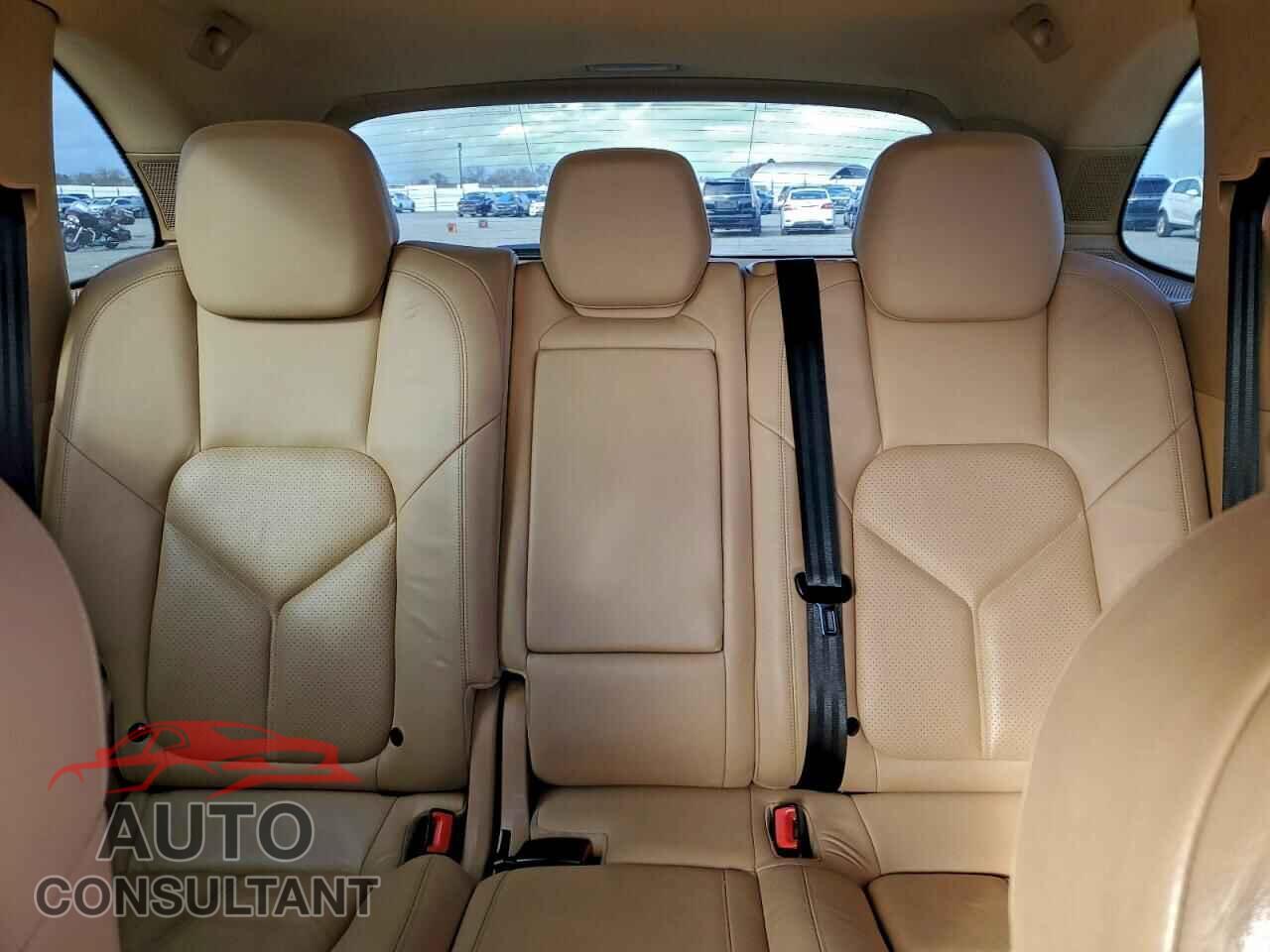 PORSCHE CAYENNE 2011 - WP1AB2A2XBLA47630
