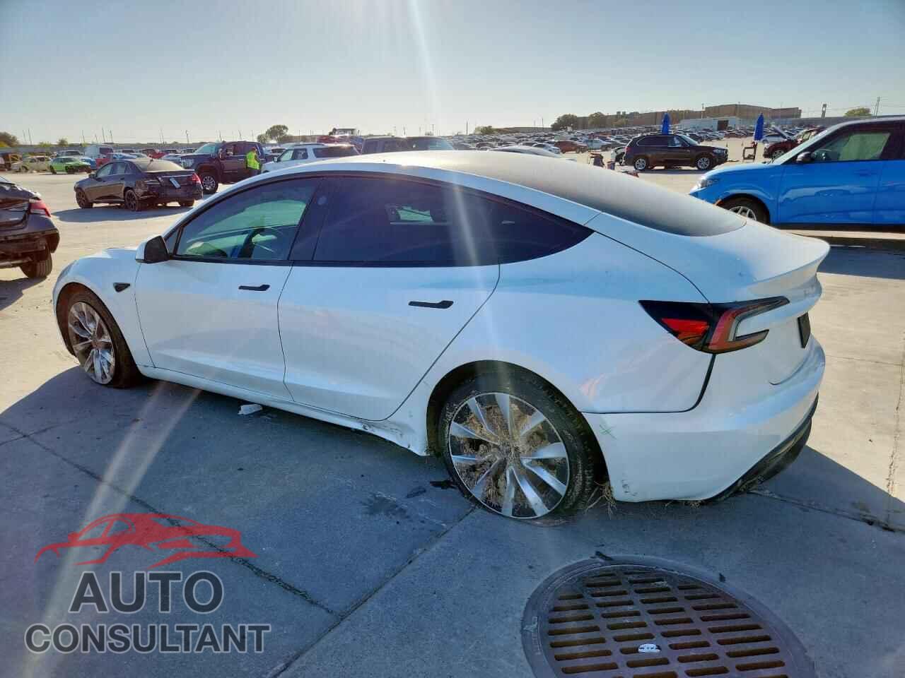 TESLA MODEL 3 2024 - 5YJ3E1EB5RF818112
