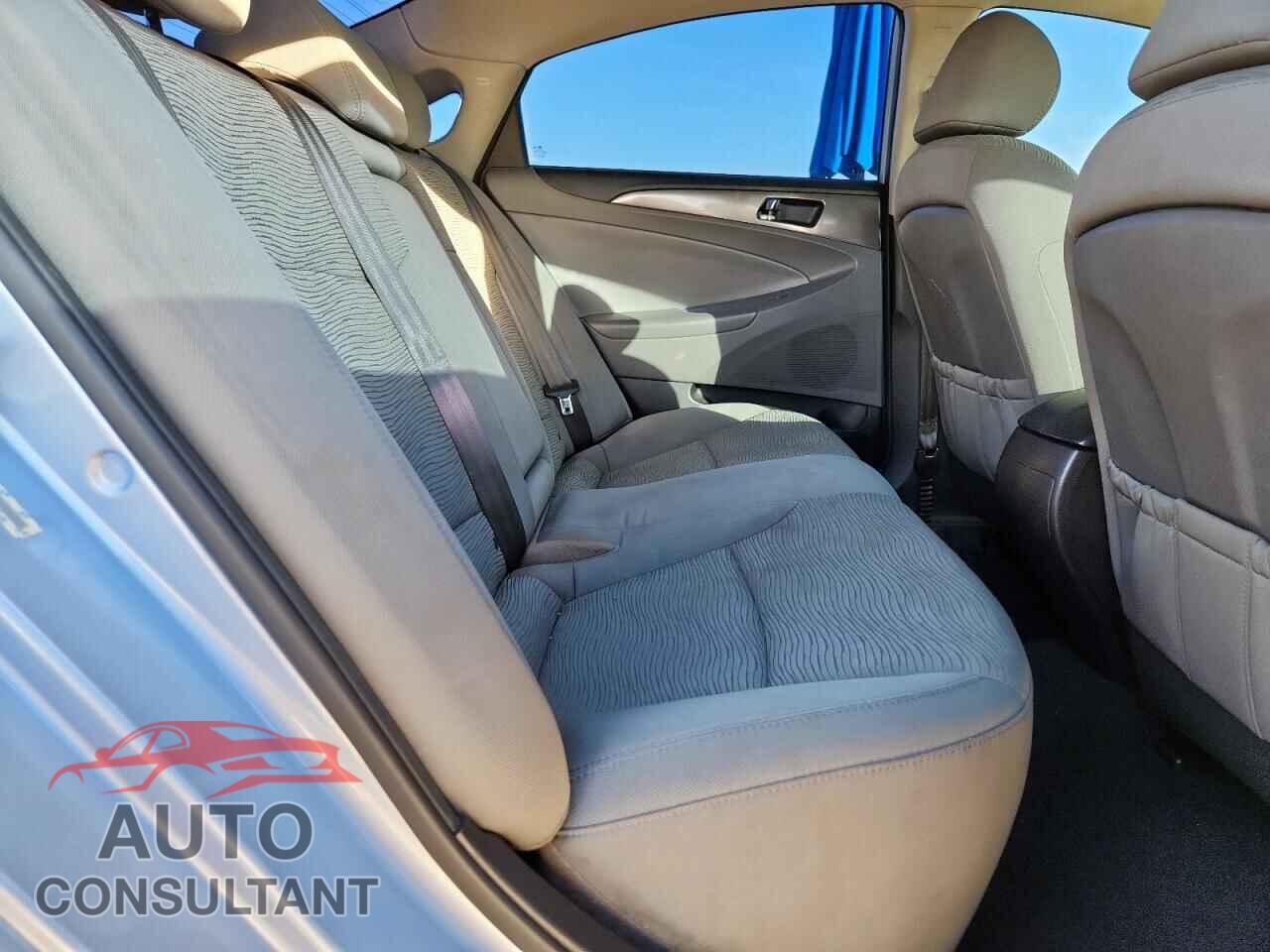 HYUNDAI SONATA 2014 - KMHEC4A48EA114167