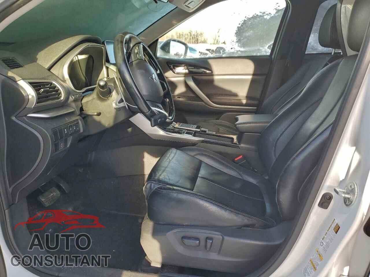 MITSUBISHI ECLIPSE 2018 - JA4AT5AA0JZ048847