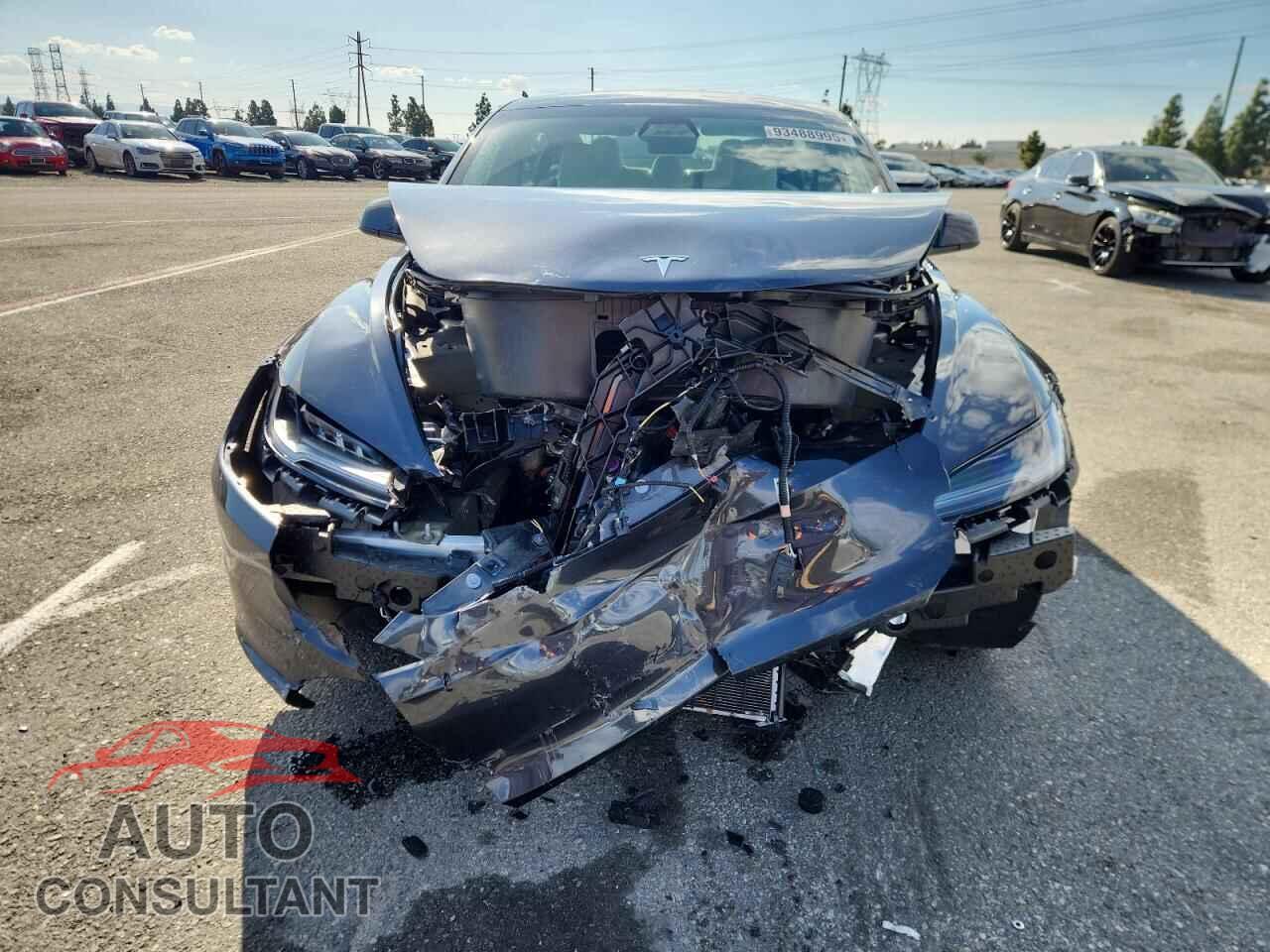 TESLA MODEL 3 2024 - 5YJ3E1EB6RF811010