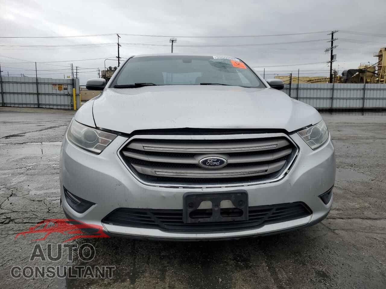 FORD TAURUS 2013 - 1FAHP2E87DG188155