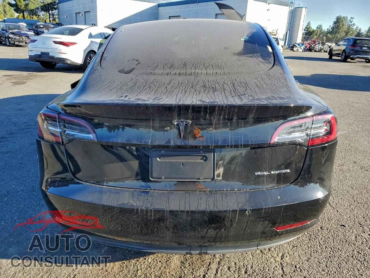 TESLA MODEL 3 2021 - 5YJ3E1EBXMF901883