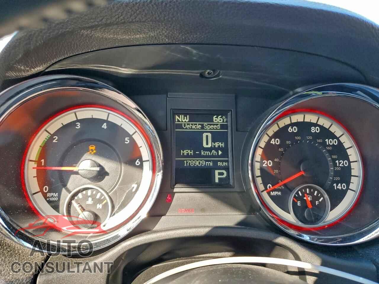 DODGE DURANGO 2013 - 1C4RDHAG1DC687435