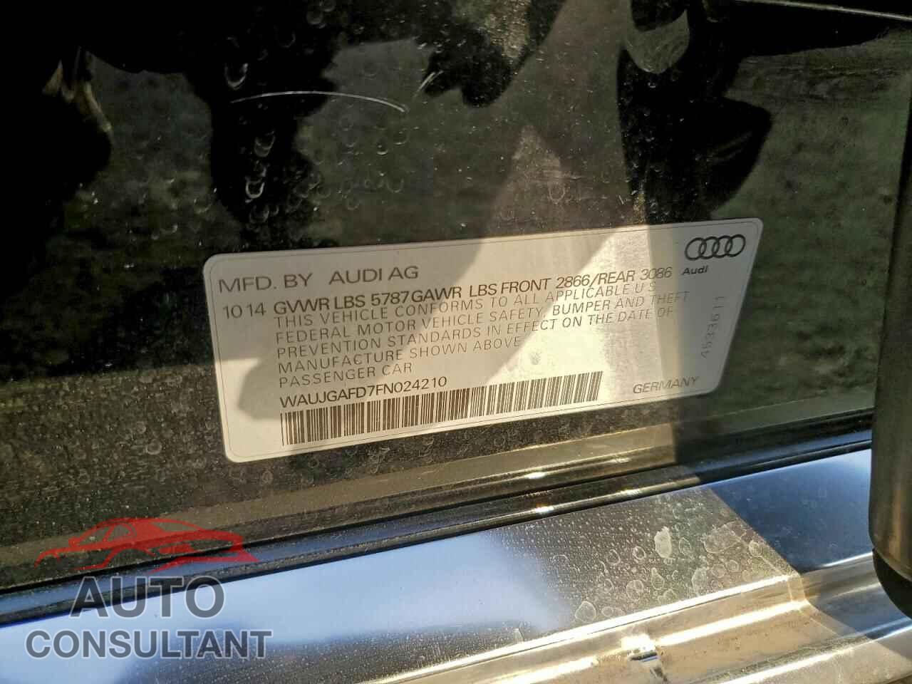 AUDI A8 2015 - WAUJGAFD7FN024210
