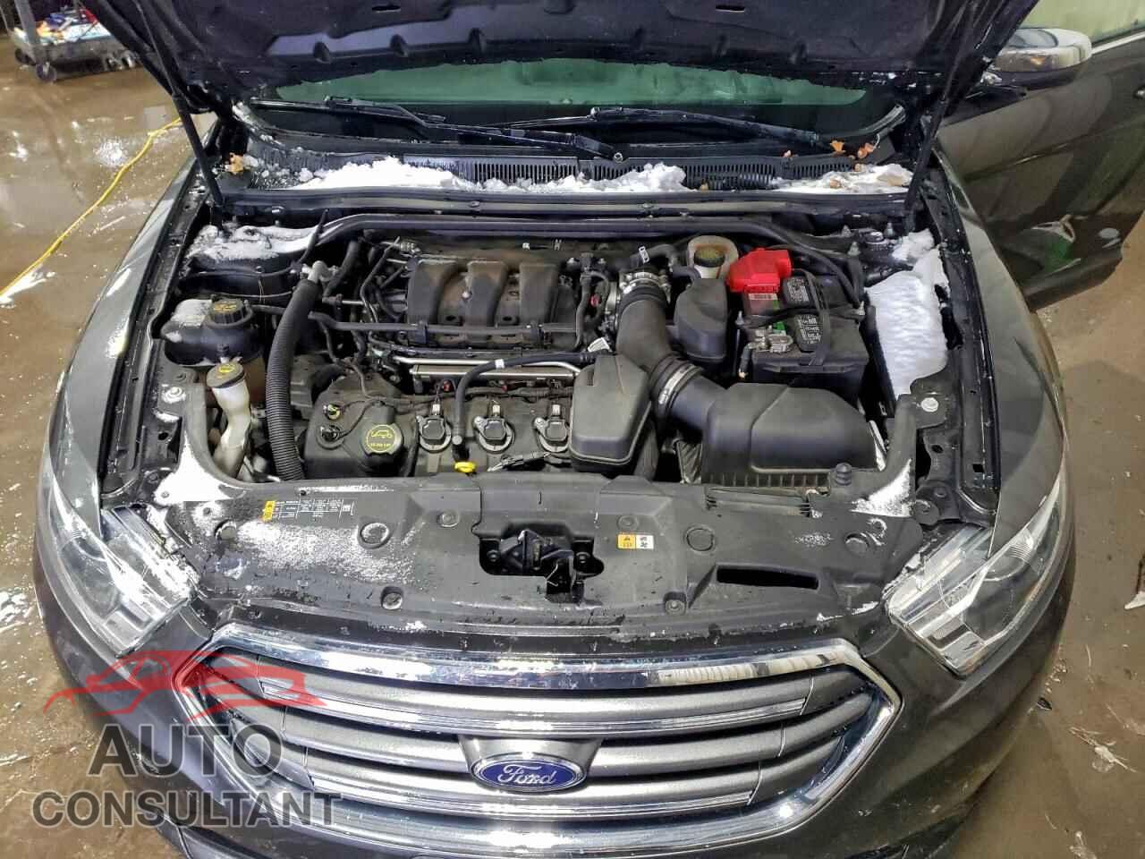FORD TAURUS 2018 - 1FAHP2J83JG112949