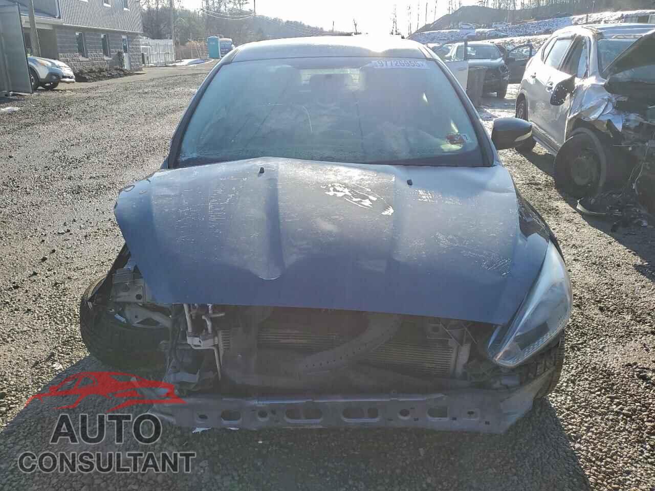 FORD FOCUS 2017 - 1FADP3F23HL316399