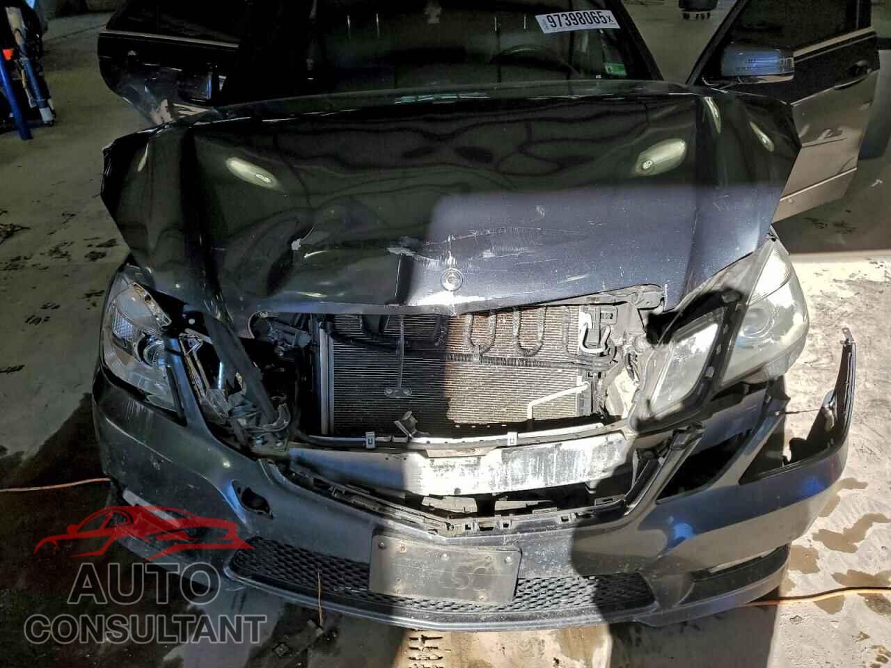 MERCEDES-BENZ E-CLASS 2011 - WDDHF8HB4BA293152
