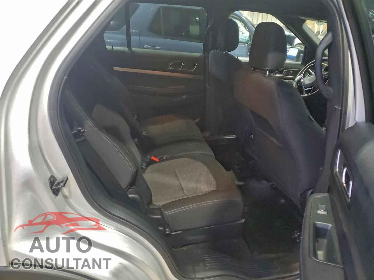 FORD EXPLORER 2018 - 1FM5K7D80JGB26629