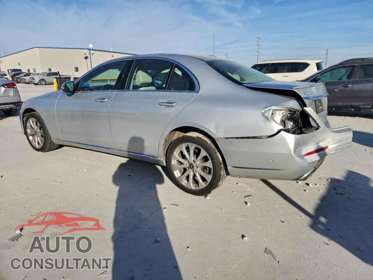 MERCEDES-BENZ E-CLASS 2018 - WDDZF4KBXJA351804
