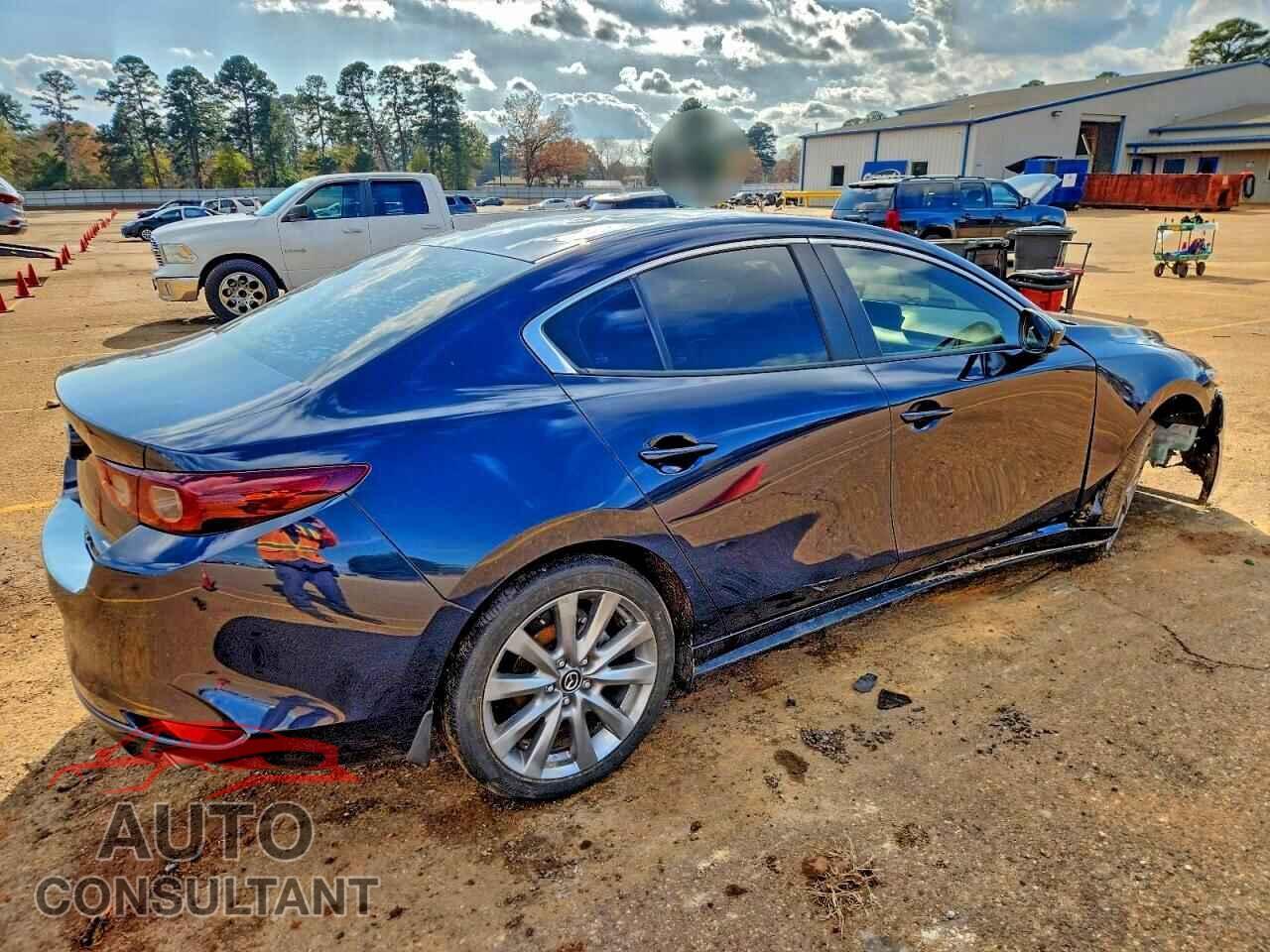MAZDA 3 2023 - 3MZBPACM6PM365070