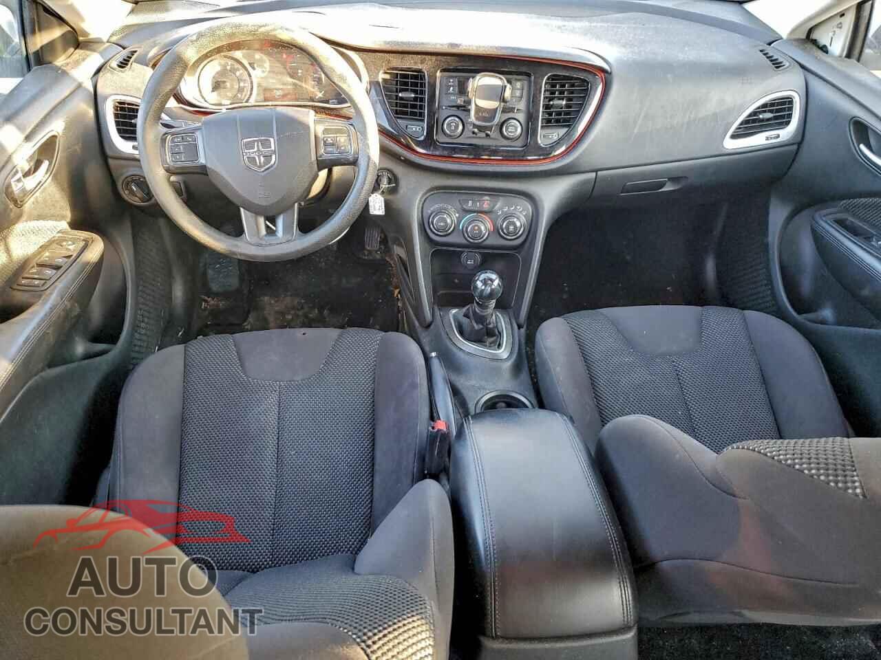 DODGE DART 2015 - 1C3CDFAA8FD405573
