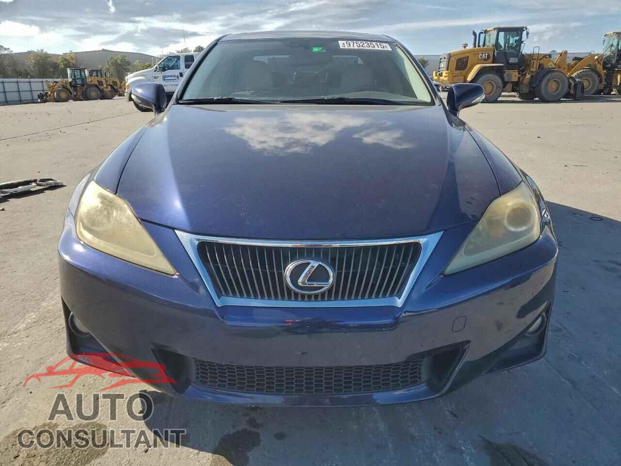 LEXUS IS 2011 - JTHBF5C20B5138837