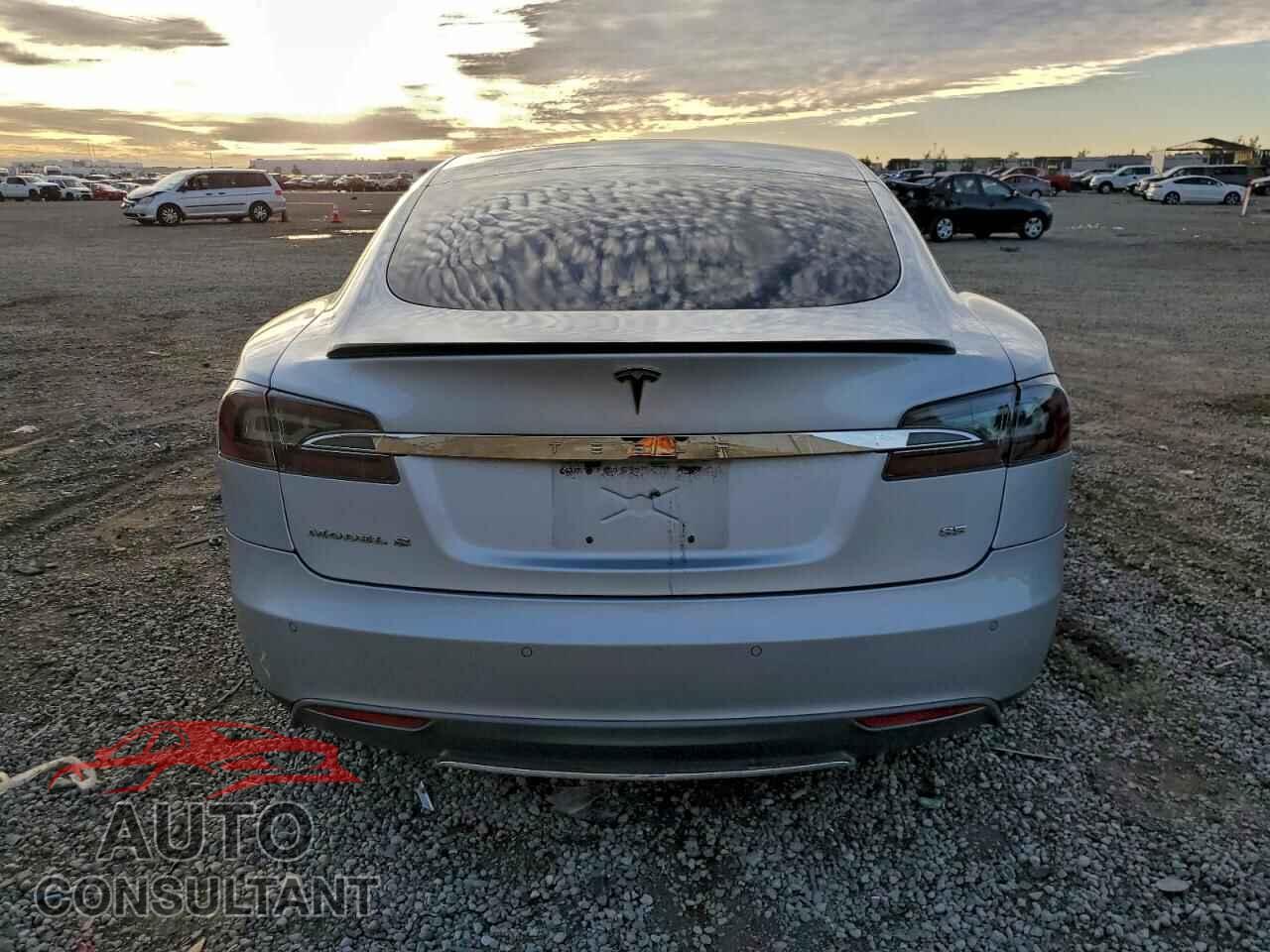 TESLA MODEL S 2014 - 5YJSA1H14EFP36795