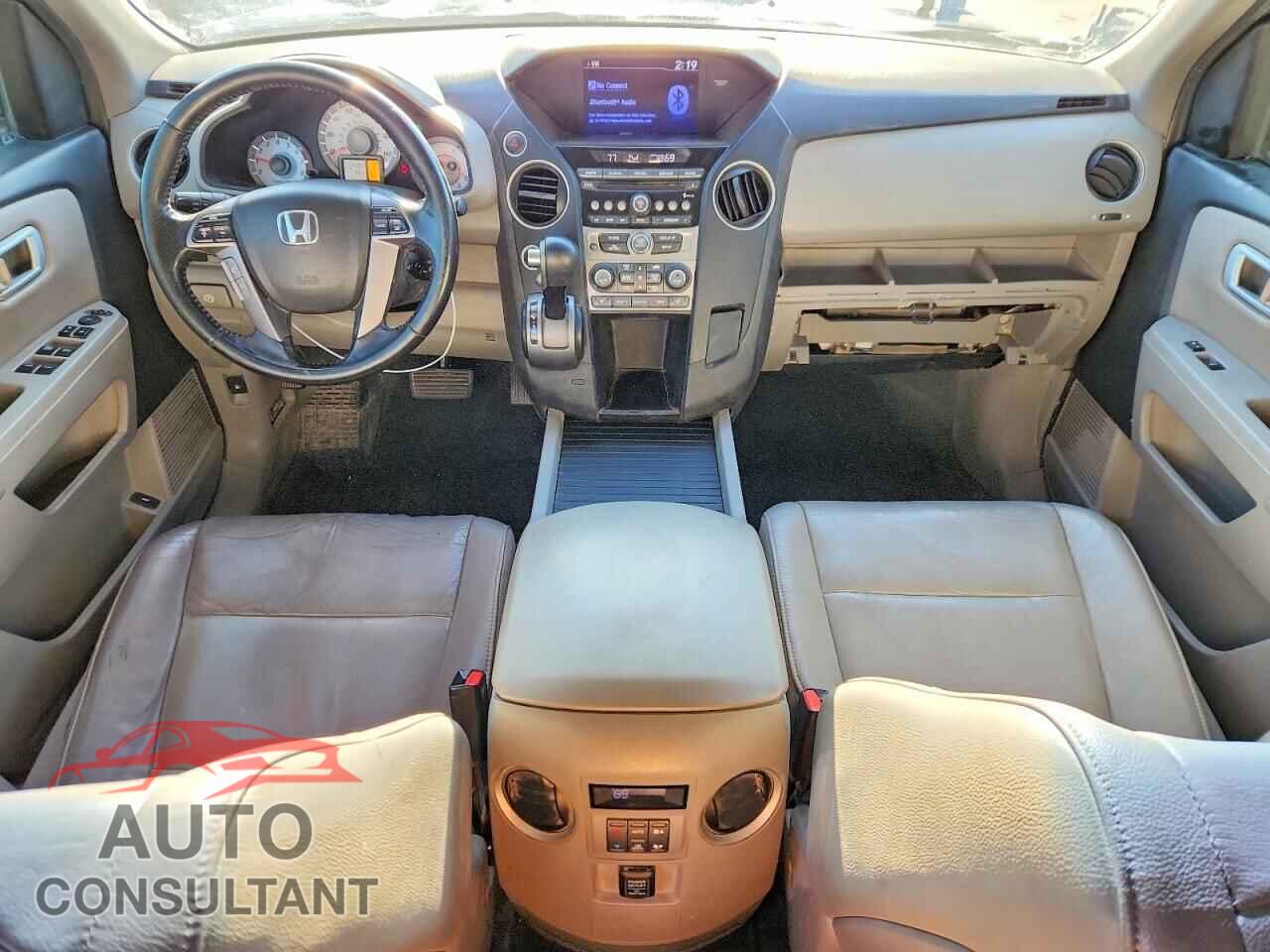 HONDA PILOT 2013 - 5FNYF4H51DB044654