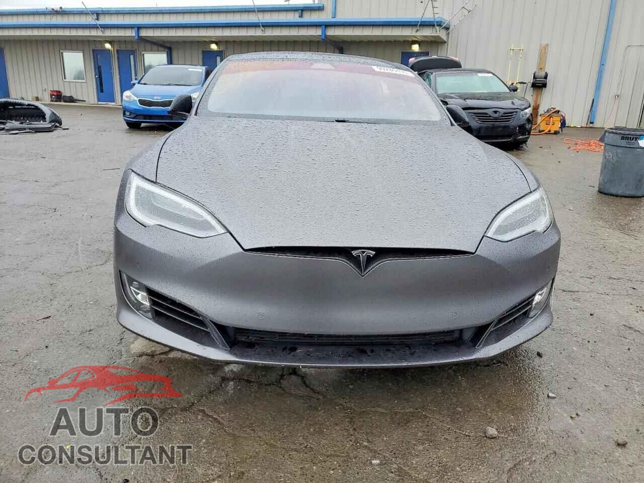 TESLA MODEL S 2019 - 5YJSA1E22KF305140