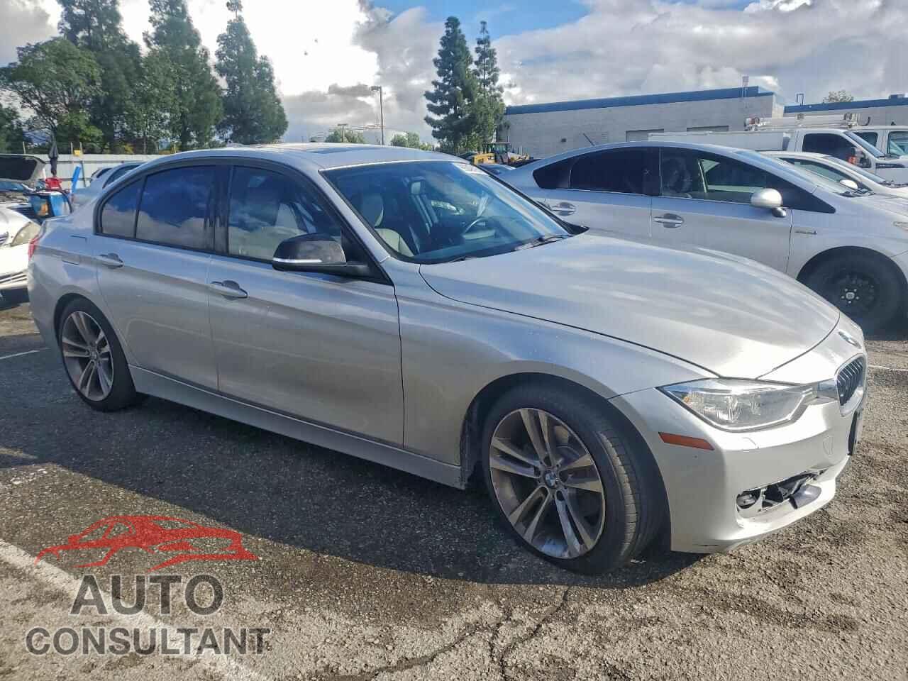 BMW 3 SERIES 2012 - WBA3A5C54CFJ89717