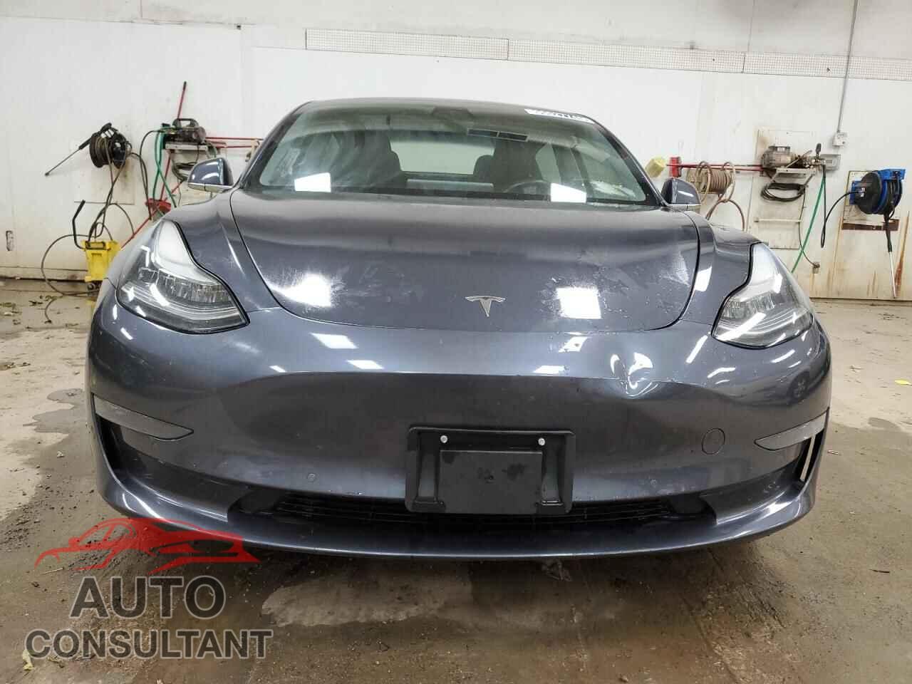TESLA MODEL 3 2019 - 5YJ3E1EA9KF411147