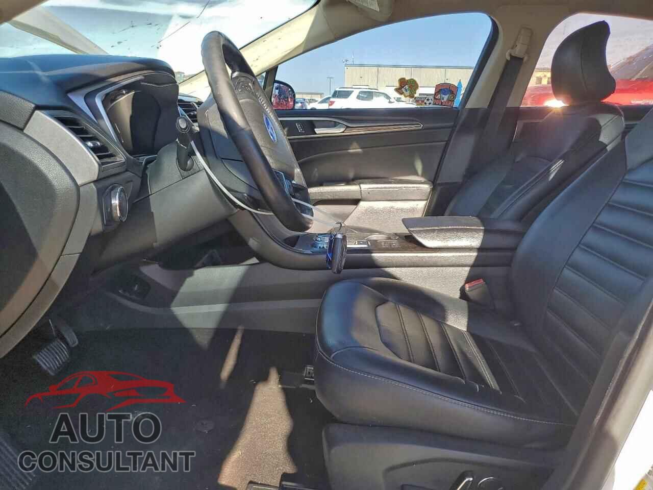 FORD FUSION 2019 - 3FA6P0CD3KR132103