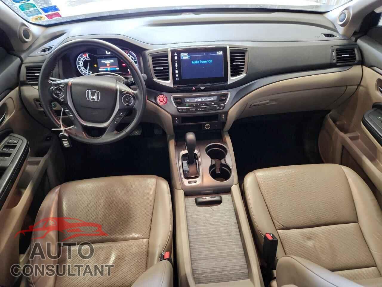 HONDA RIDGELINE 2017 - 5FPYK3F65HB010103