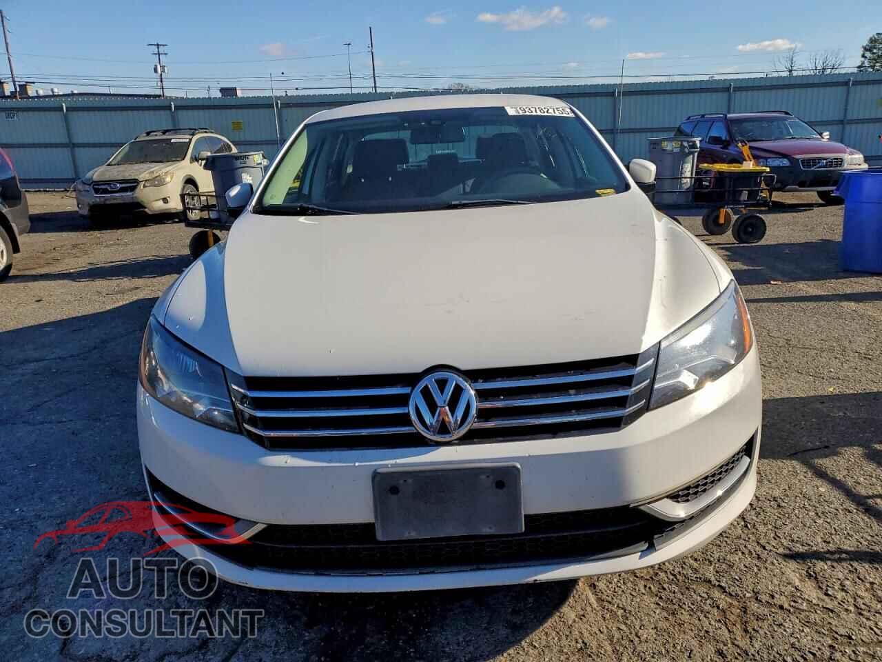 VOLKSWAGEN PASSAT 2013 - 1VWAP7A35DC032607