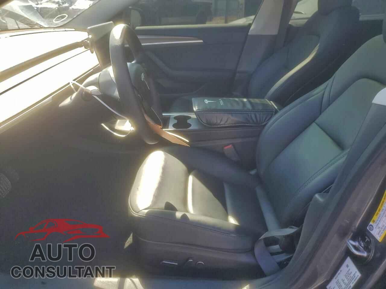 TESLA MODEL 3 2023 - 5YJ3E1EA0PF652666