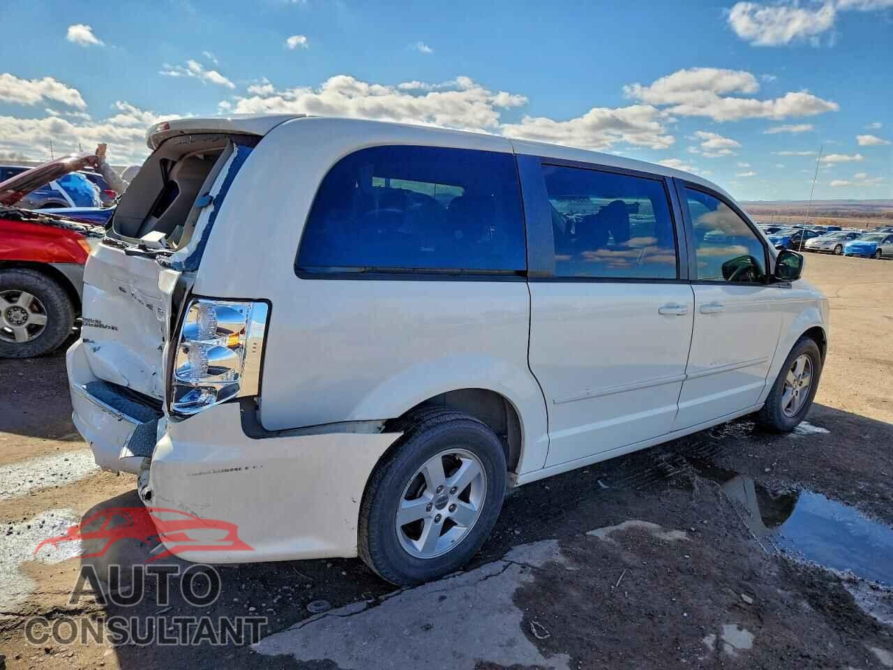 DODGE CARAVAN 2011 - 2D4RN3DG8BR696569