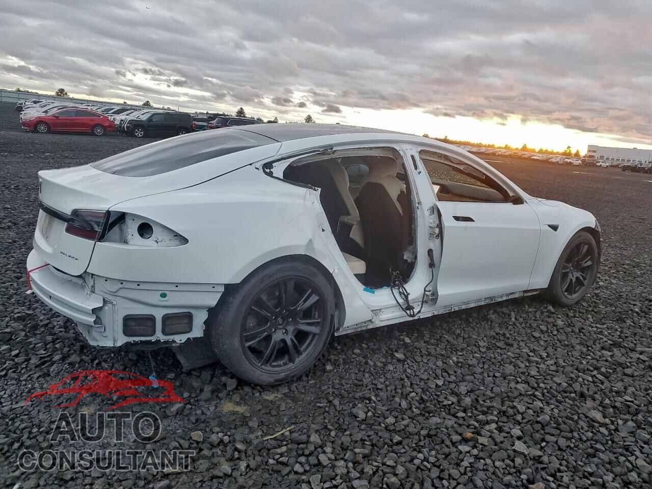 TESLA MODEL S 2020 - 5YJSA1E26LF385222