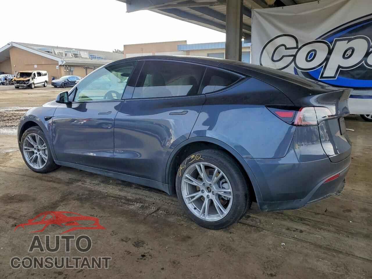 TESLA MODEL Y 2023 - 7SAYGDEE2PF833176