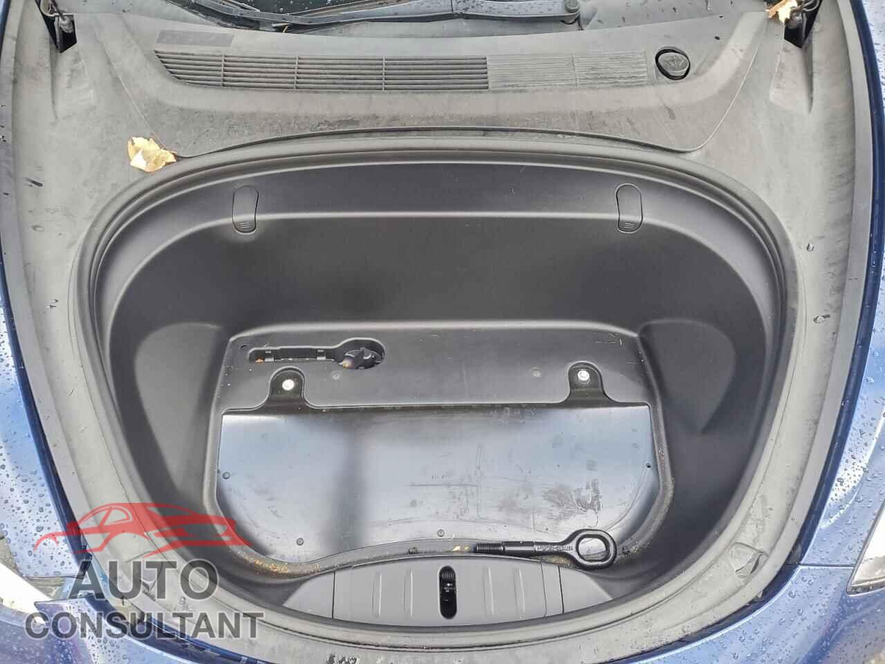 TESLA MODEL 3 2018 - 5YJ3E1EA1JF034165