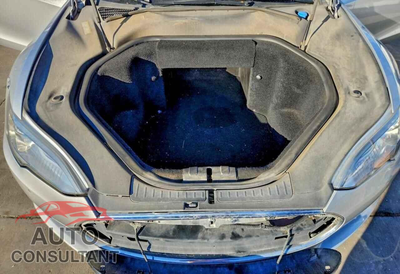 TESLA MODEL S 2013 - 5YJSA1CP4DFP26200