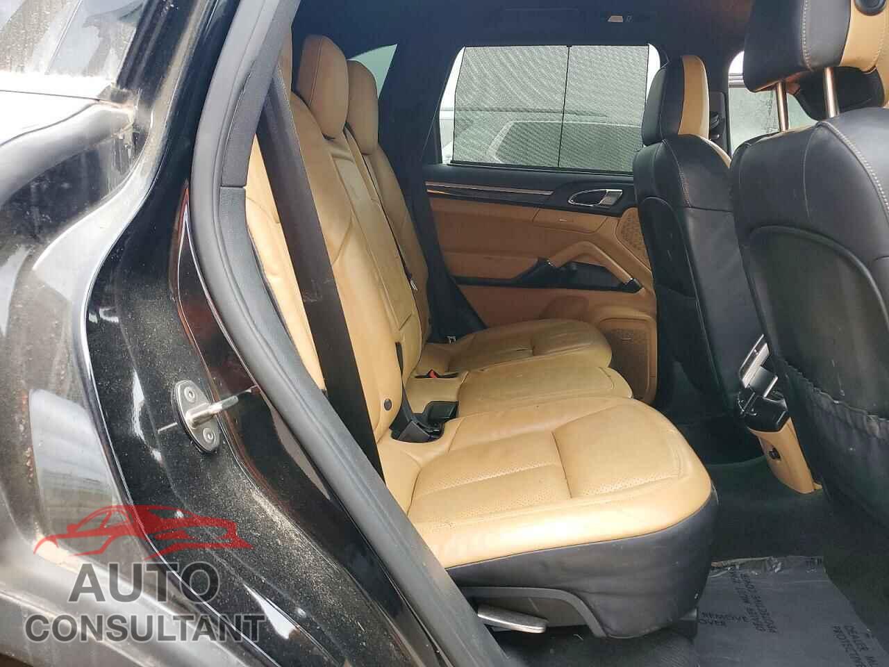 PORSCHE CAYENNE 2016 - WP1AA2A29GLA00440