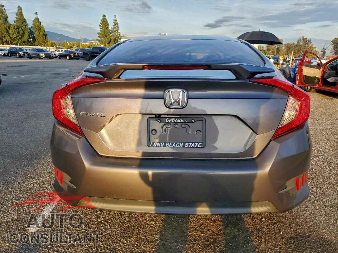 HONDA CIVIC 2017 - 2HGFC2F51HH558349
