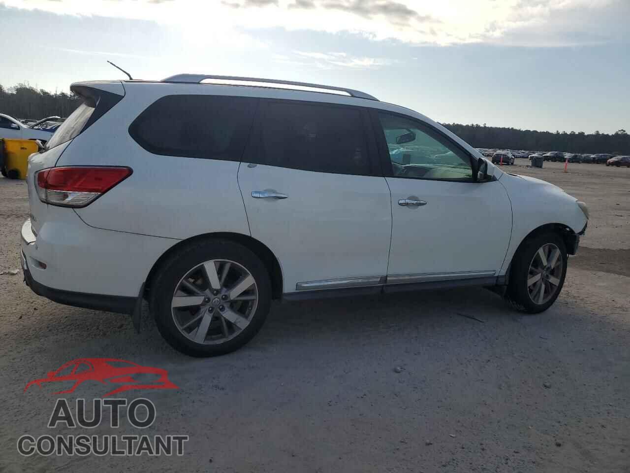 NISSAN PATHFINDER 2014 - 5N1AR2MNXEC680454