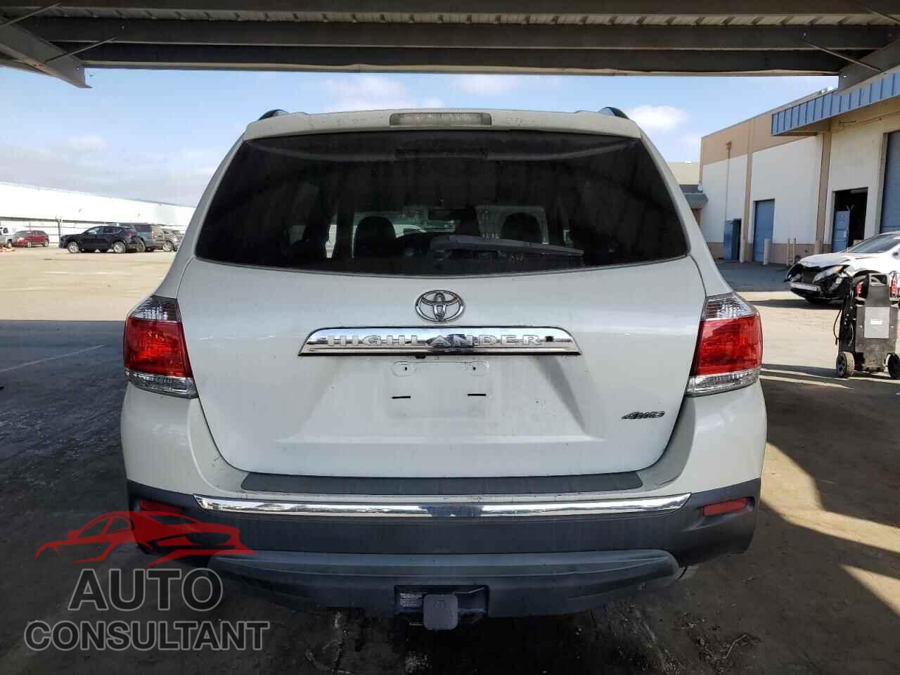 TOYOTA HIGHLANDER 2013 - 5TDDK3EH8DS276974