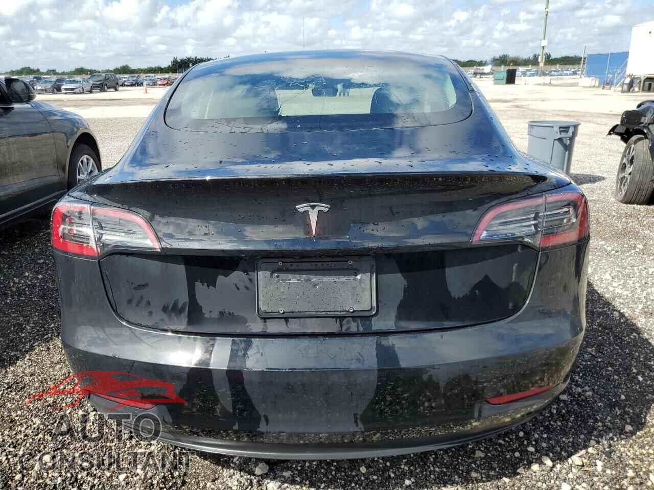 TESLA MODEL 3 2023 - 5YJ3E1EA4PF458920