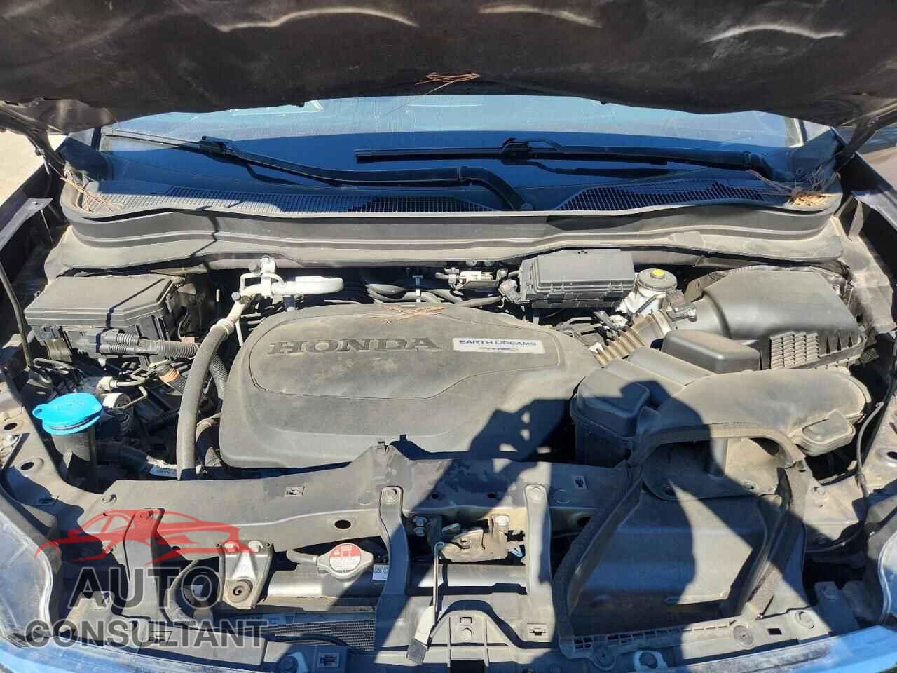 HONDA PILOT 2017 - 5FNYF5H95HB016337
