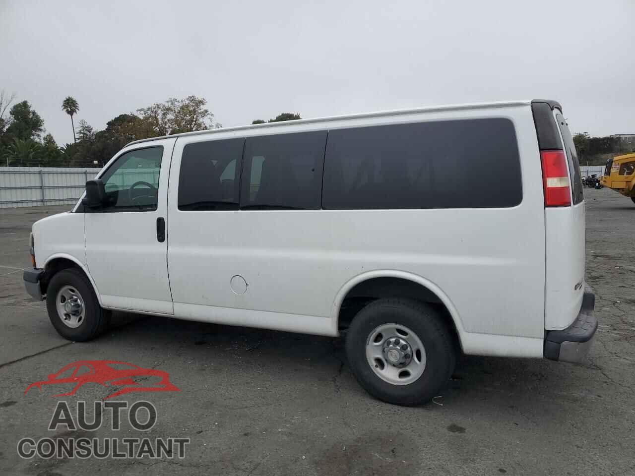 CHEVROLET EXPRESS 2013 - 1GAWGRFA2D1108137