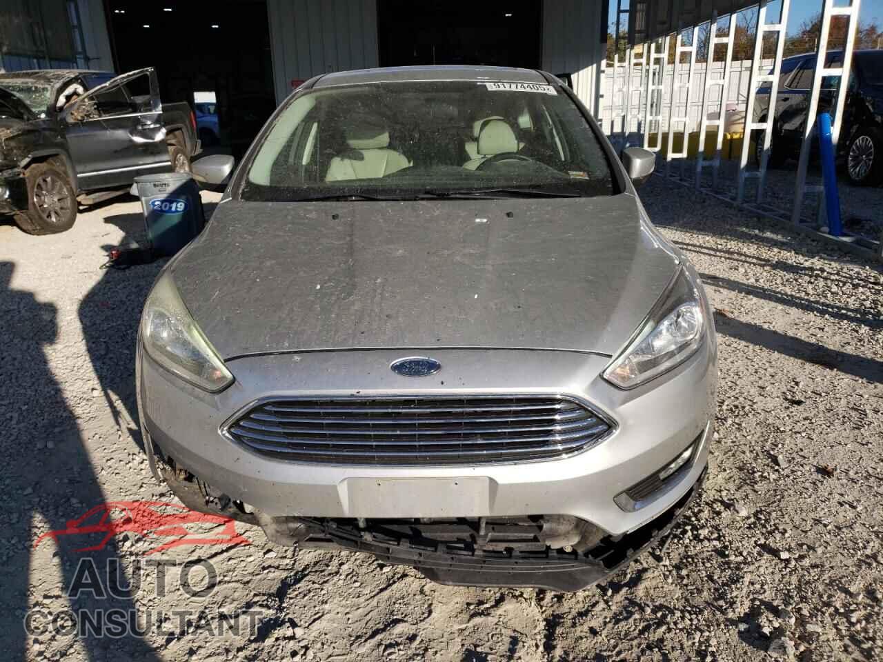 FORD FOCUS 2017 - 1FADP3N24HL287254