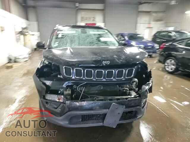 JEEP COMPASS 2017 - 3C4NJDBB7HT692913