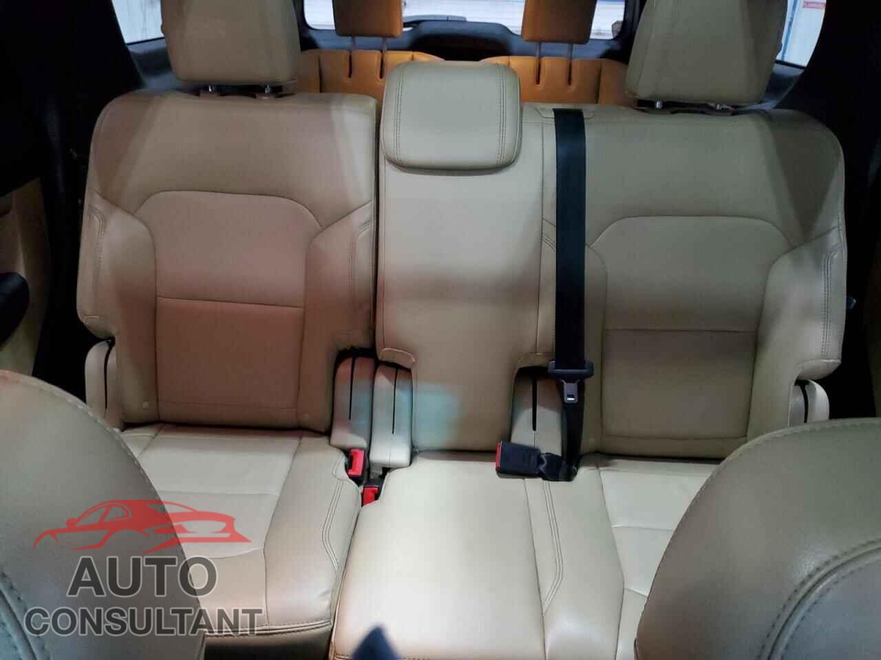 FORD EXPLORER 2017 - 1FM5K8D87HGA56918