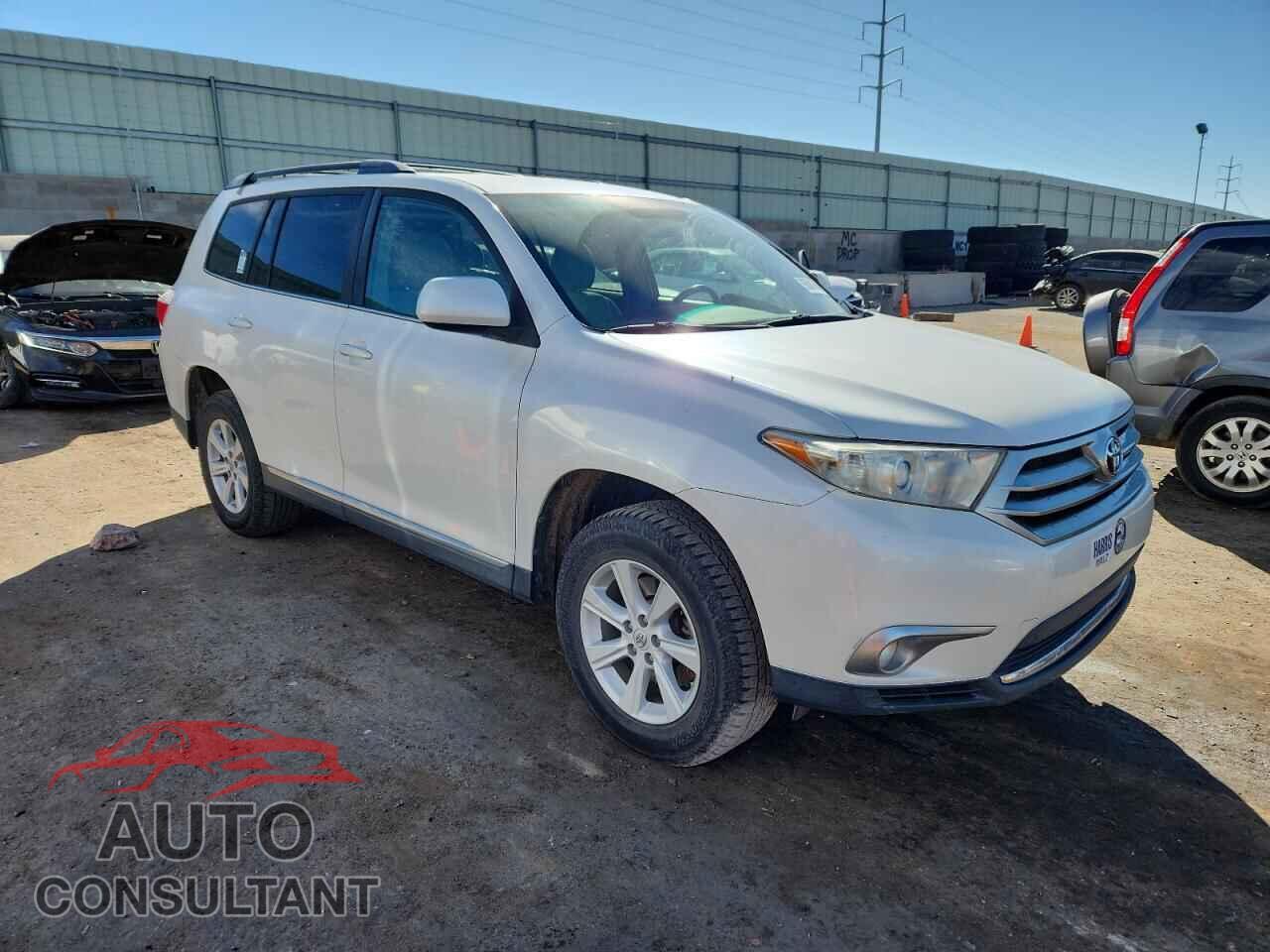 TOYOTA HIGHLANDER 2013 - 5TDBK3EH8DS224929
