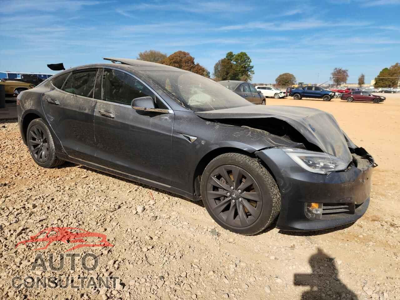 TESLA MODEL S 2018 - 5YJSA1E24JF277176